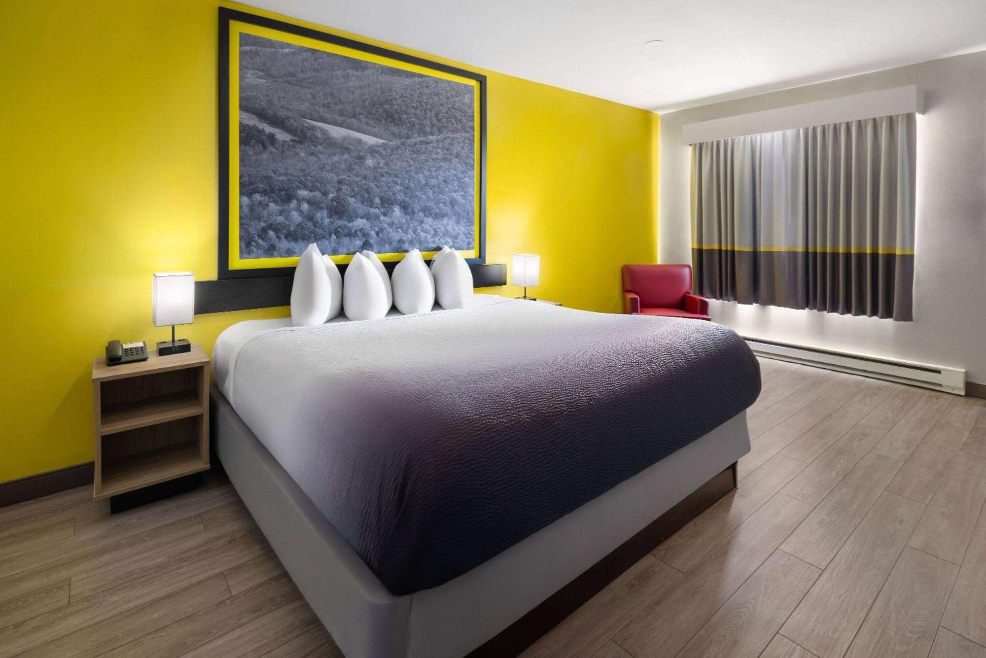 Motel Super 8 By Wyndham Hazleton Zewnętrze zdjęcie