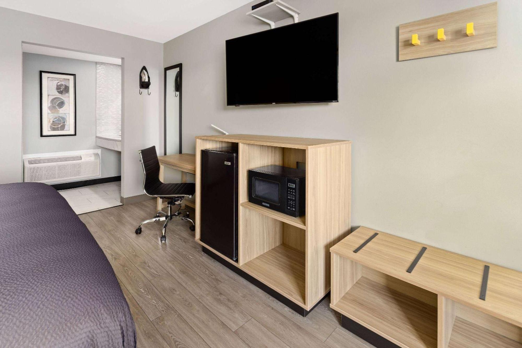 Motel Super 8 By Wyndham Hazleton Zewnętrze zdjęcie
