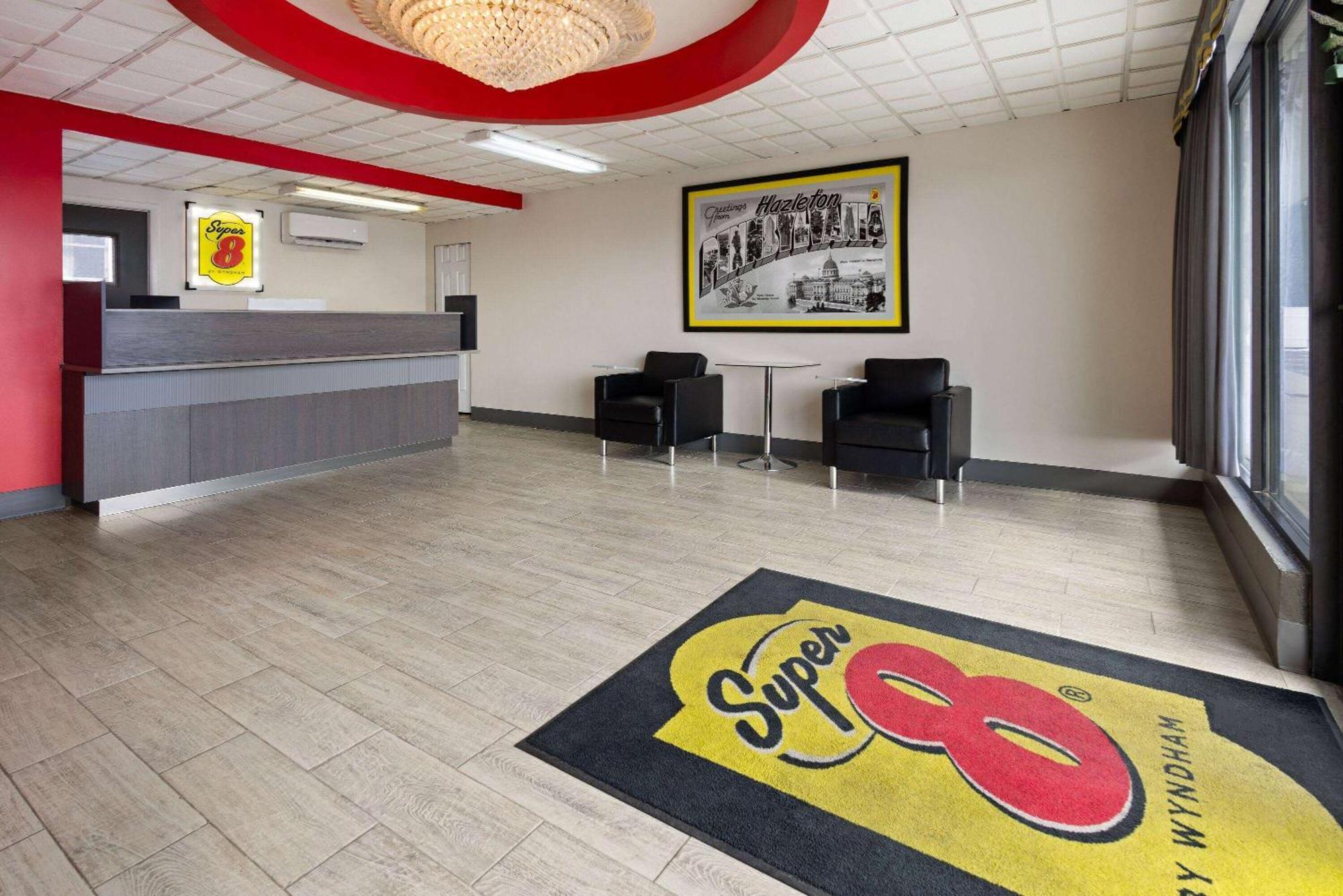 Motel Super 8 By Wyndham Hazleton Zewnętrze zdjęcie