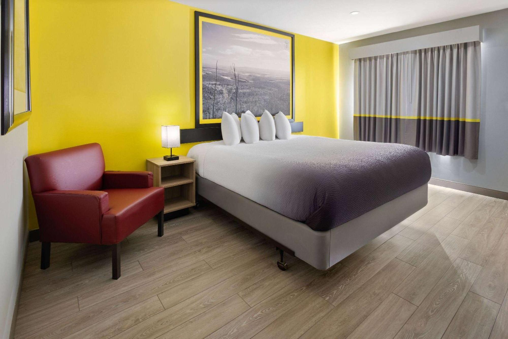Motel Super 8 By Wyndham Hazleton Zewnętrze zdjęcie