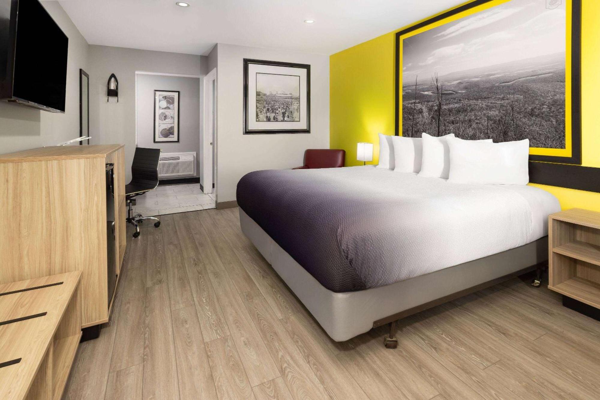 Motel Super 8 By Wyndham Hazleton Zewnętrze zdjęcie