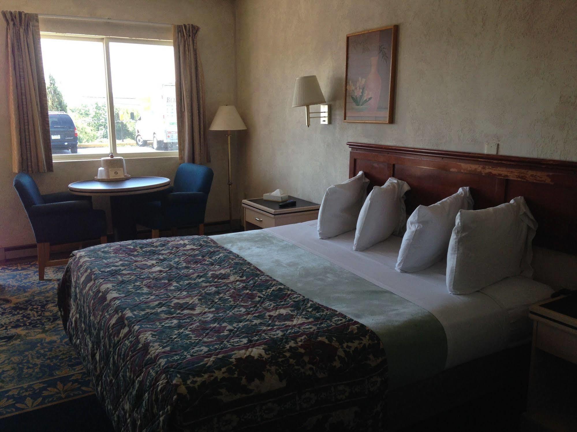 Motel Super 8 By Wyndham Hazleton Zewnętrze zdjęcie